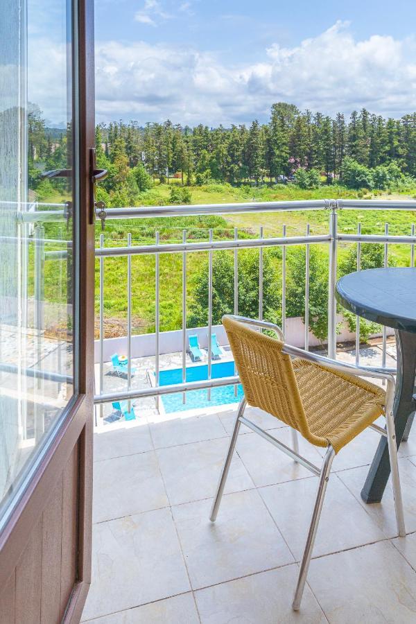 Samni Hotel Ureki Bagian luar foto