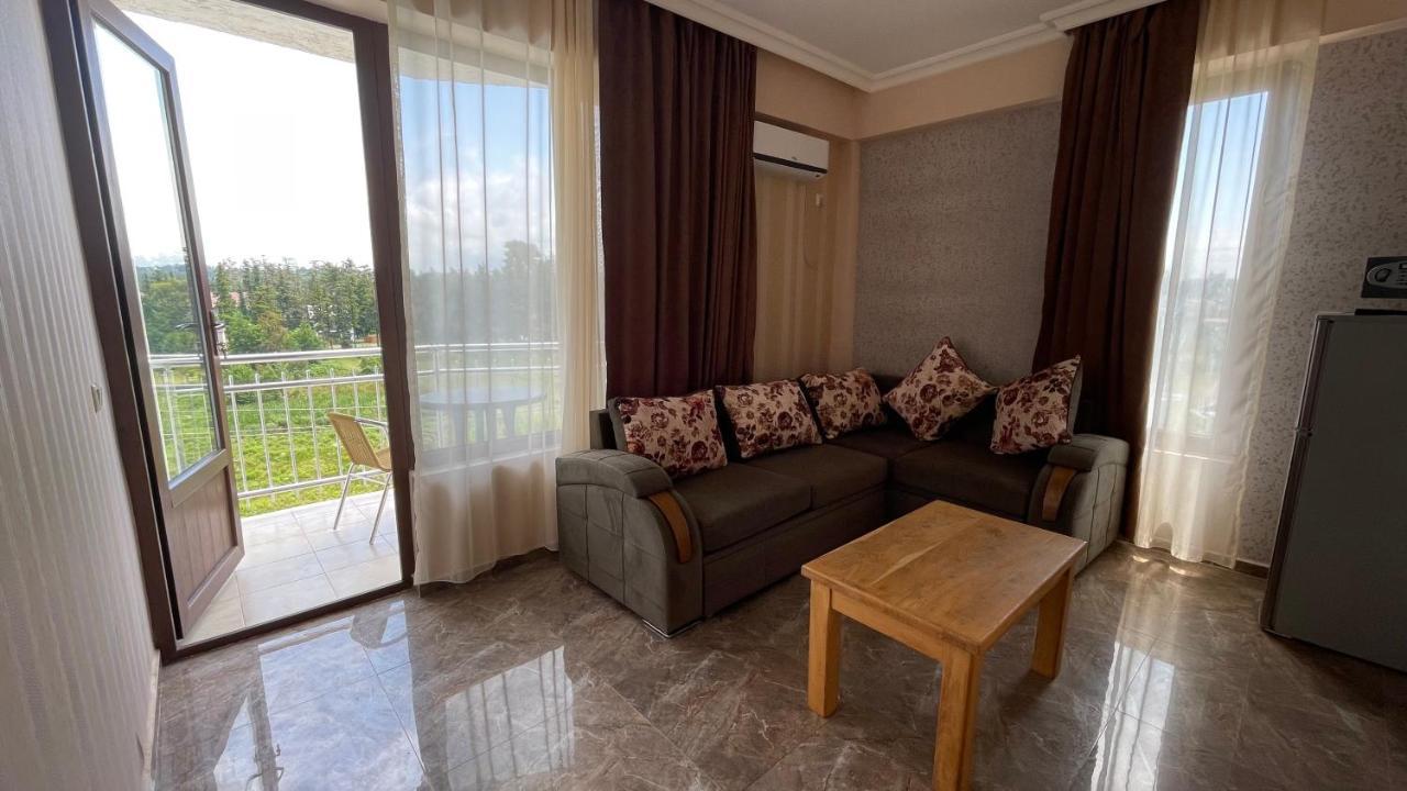 Samni Hotel Ureki Bagian luar foto